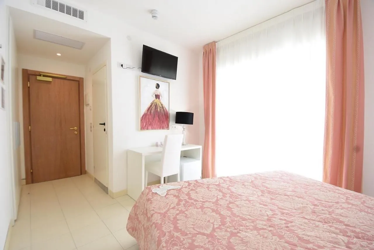 Hotel Oxford 利多迪迪耶索洛